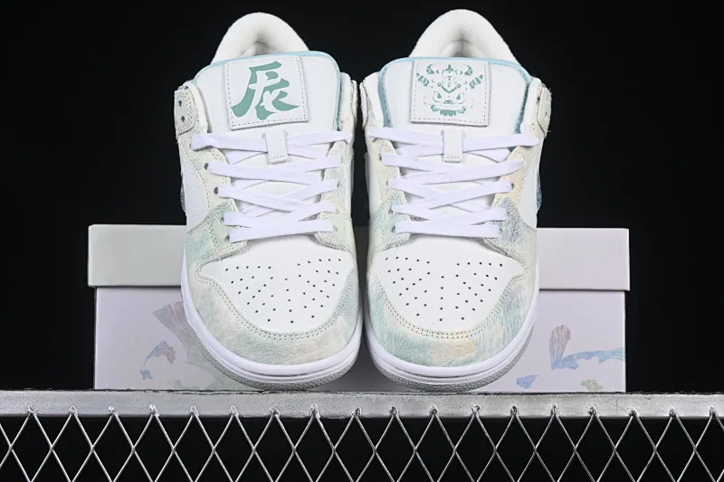 All Categories Nk SB Dunk Series Nk SB Dunk Low Low-top sneakers Nk Dunk Low CNY Year of the Dragon limited New Chinese style customization Steam Puppet-Third Prince White Ao Bing SB low-top casual sneakers DV0831-101